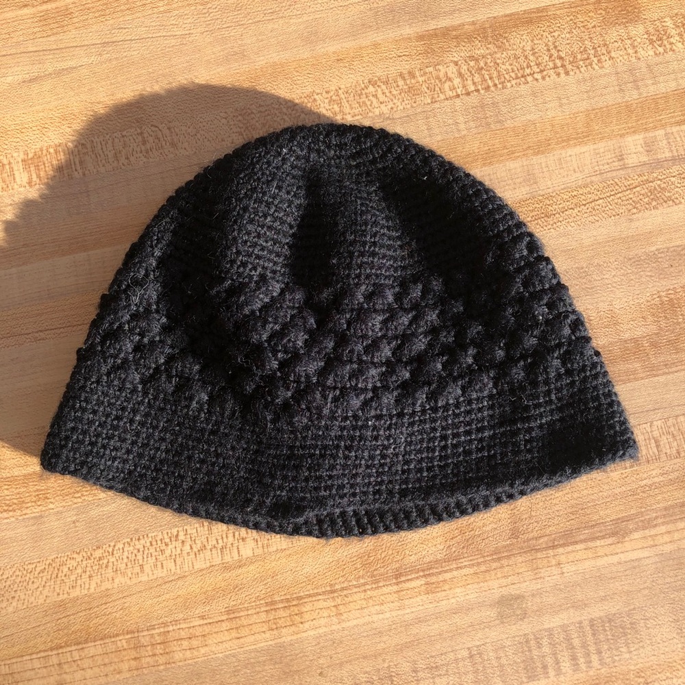 Vintage Liz Claiborne Wool Blend Crocheted Hat
